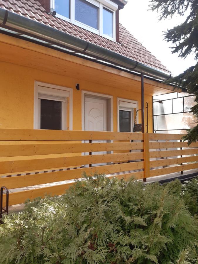 הוילה Tiszafüred Pakasz Nyaralohaz מראה חיצוני תמונה